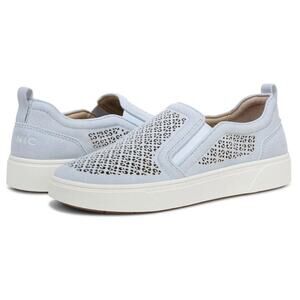 VIONIC Kimmie Perf Sneaker in Ballad Blue Size 10 New w/ Tag (No Box) MSRP $178